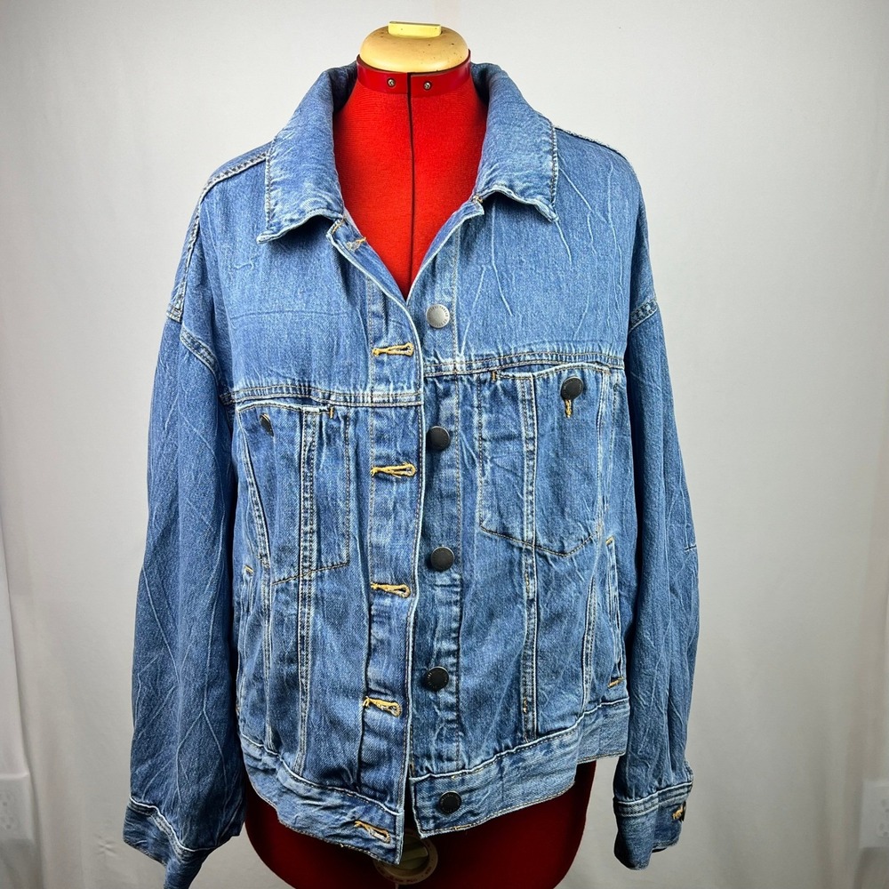 Universal Thread Denim Trucker Jacket Womens M Bl… - image 1